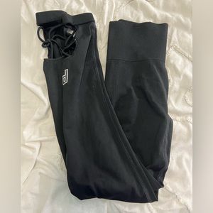 Pink ultimate black leggings